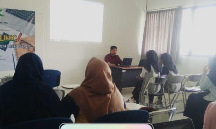 Sejak Semester Awal, Mahasiswa PBS FEBI IAIN Surakarta dibekali Literasi Karya Ilmiah