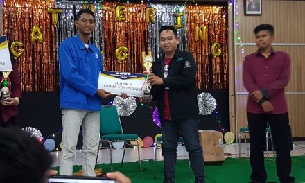 “Saatnya Jadi Raja Industri Halal Dunia” Video Grafis karya anggota FRESH FEBI IAIN Surakarta raih juara 2 Temu Ilmiah Mahasiswa Se Jawa Tengah